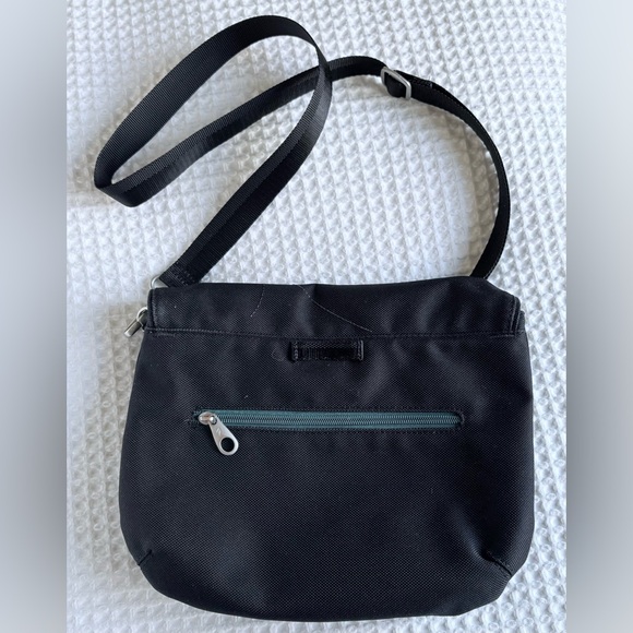 Haiku Bliss crossbody bag - Picture 2 of 9